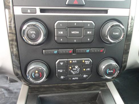 Used 2016 Ford Expedition Limited w/ Equipment Group 301A image 25