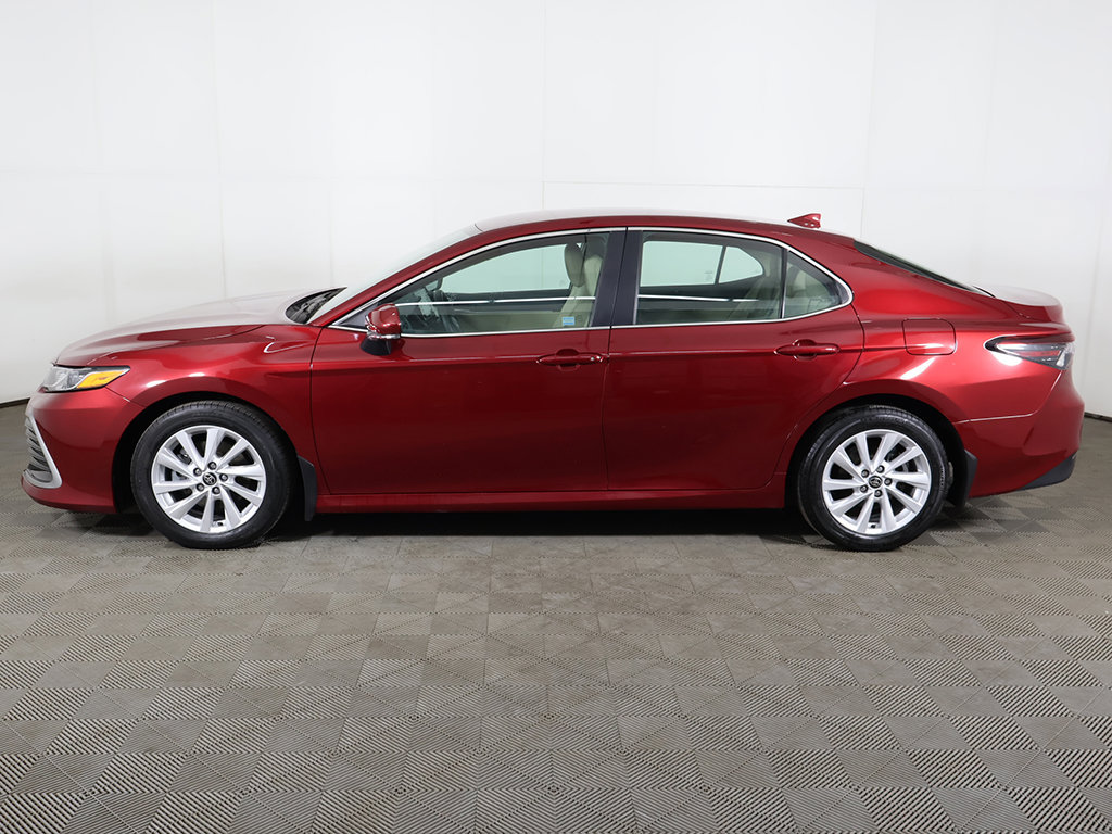 Used 2022 Toyota Camry LE w/ Convenience Package AWD/4WD image 14