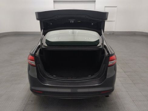 Used 2018 Ford Fusion SE FWD image 29