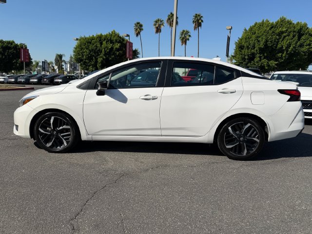 Used 2024 Nissan Versa SR FWD image 4
