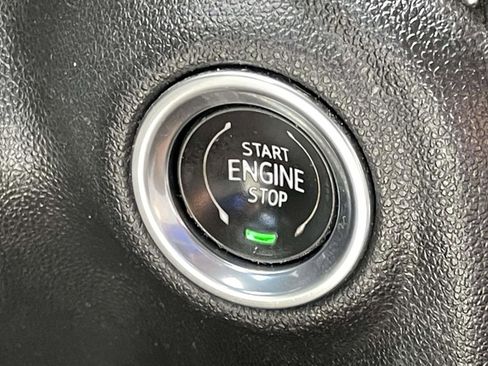 Used 2021 Chevrolet Silverado 1500 RST image 29