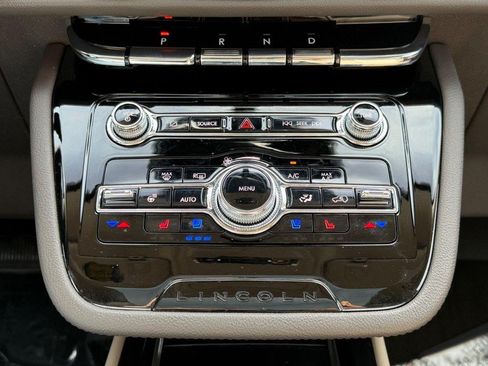 Certified 2022 Lincoln Corsair AWD w/ Premium Package image 23