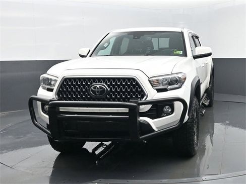Used 2019 Toyota Tacoma TRD Off-Road image 21