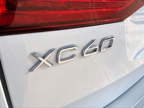 Used 2023 Volvo XC60 B6 Ultimate image 30