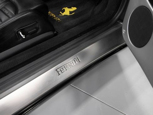 Used 2005 Ferrari 360 Spider image 36