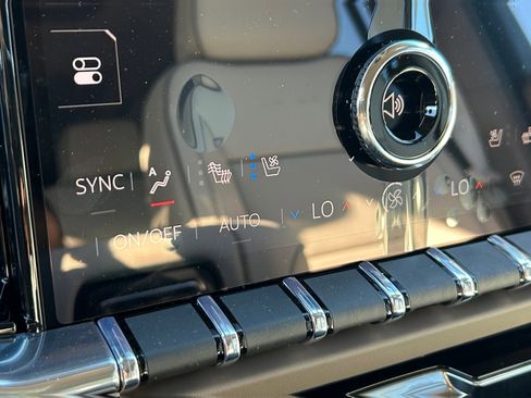 New 2026 GMC Yukon XL Denali image 26