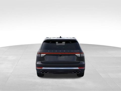 New 2026 Lincoln Aviator AWD image 6