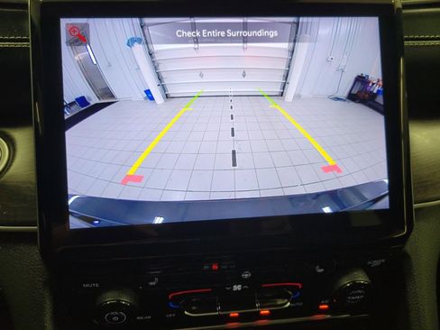 Used 2025 Jeep Grand Cherokee L Limited w/ Trailer Tow Package image 15