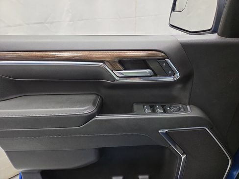 Used 2023 Chevrolet Silverado 1500 LT w/ Protection Package AWD/4WD image 18
