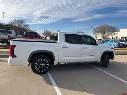 Used 2023 Toyota Tundra Limited image 3