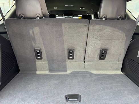 Used 2024 GMC Yukon Denali image 42