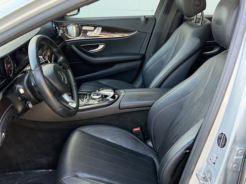 Used 2017 Mercedes-Benz E 300 4MATIC image 19