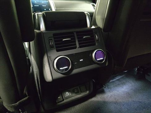New 2026 Land Rover Discovery Limited Edition AWD/4WD image 15