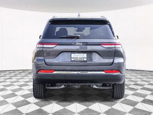 Used 2025 Jeep Grand Cherokee Limited image 14