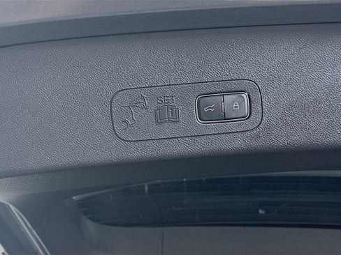 Used 2022 Lincoln Aviator Grand Touring w/ Equipment Group 301A image 33