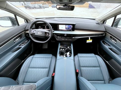 New 2026 Nissan Murano Platinum w/ Cargo Package AWD/4WD image 14
