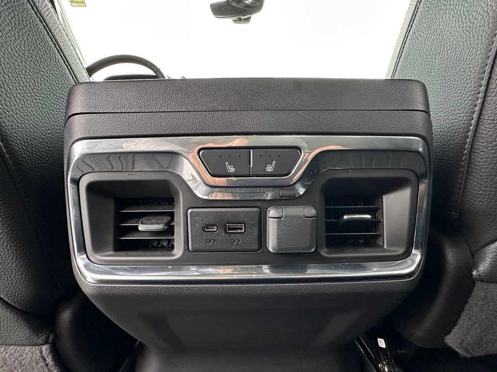Certified 2021 GMC Sierra 1500 Denali w/ Denali Ultimate Package AWD/4WD image 28