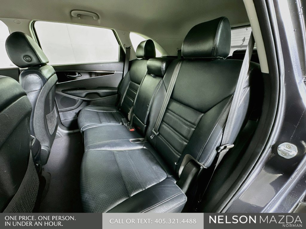 Used 2019 Kia Sorento EX FWD image 23