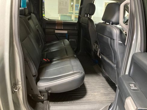 Used 2019 Ford F150 Lariat image 8