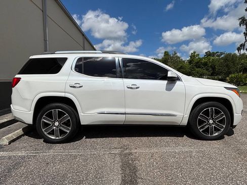Used 2017 GMC Acadia Denali image 5