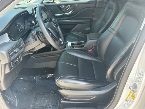 Certified 2022 Lincoln Corsair FWD image 11