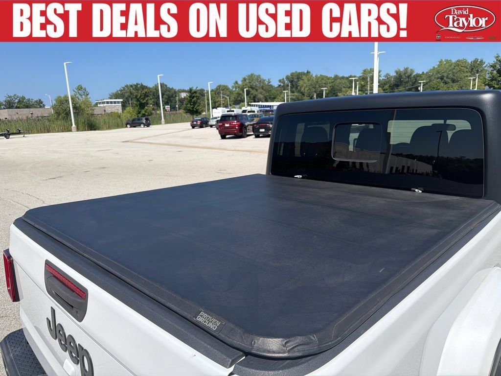 Used 2022 Jeep Gladiator Sport AWD/4WD image 37