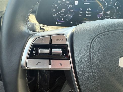 Used 2025 Kia Telluride SX w/ SX Captain's Chair Package FWD image 35