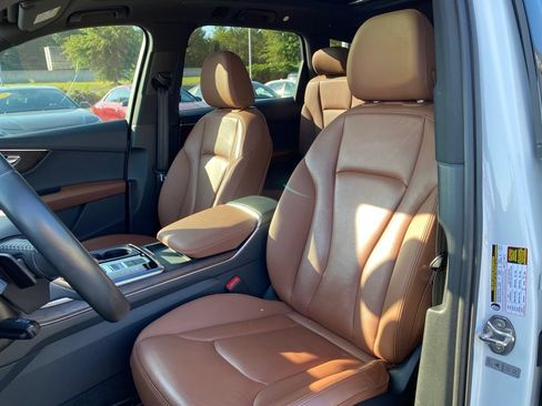 Used 2020 Audi Q7 2.0T Premium Plus w/ Premium Plus Package AWD/4WD image 22