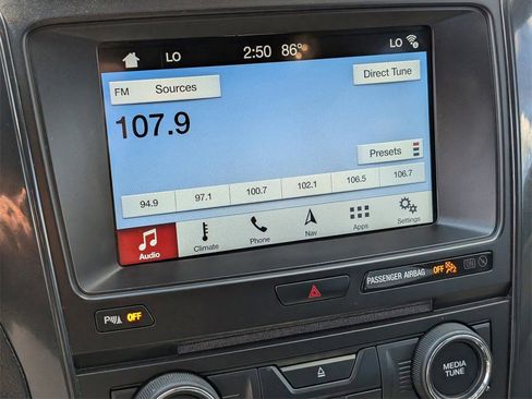 Used 2018 Ford Explorer XLT w/ Equipment Group 202A image 24