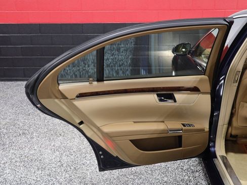 Used 2007 Mercedes-Benz S 550 4MATIC image 37