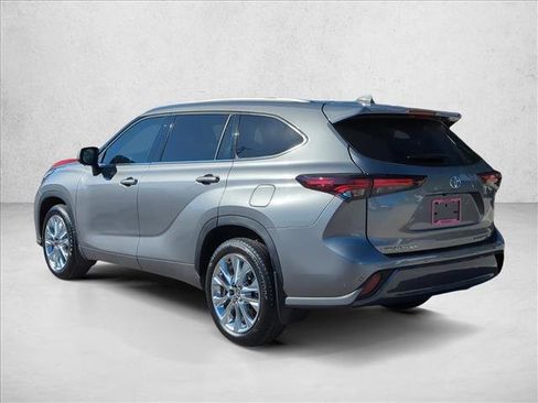 New 2026 Toyota Highlander Limited image 7