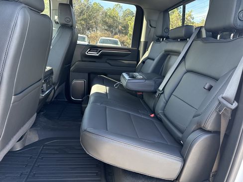 New 2026 GMC Sierra 3500 Denali w/ Denali Reserve Package image 15