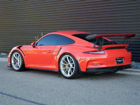 Used 2016 Porsche 911 GT3 RS image 3