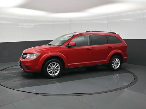 Used 2014 Dodge Journey SXT w/ Flexible Seating Group FWD image 4