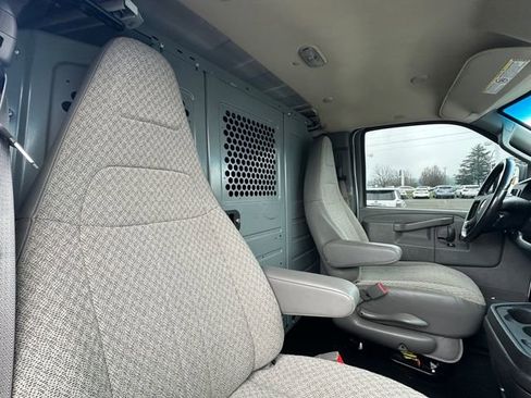 Used 2020 Chevrolet Express 2500 w/ Driver Convenience Package image 34