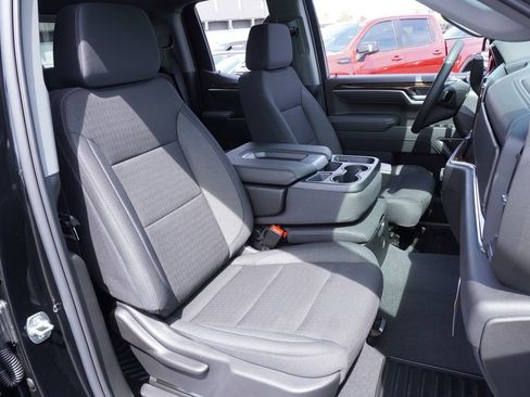 New 2026 GMC Sierra 1500 SLE w/ Preferred Package RWD image 13