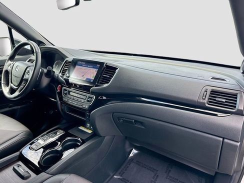 Used 2023 Honda Ridgeline Black Edition image 35