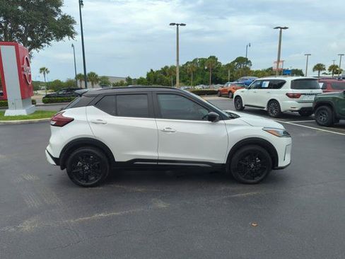 Certified 2023 Nissan Kicks SR w/ SR Premium Package FWD image 3