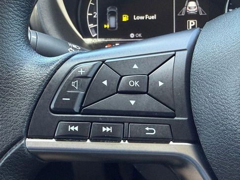 Used 2024 Nissan Kicks SV FWD image 17