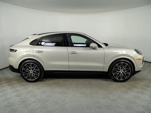 New 2026 Porsche Cayenne Coupe image 28
