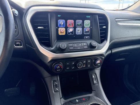 Used 2018 GMC Acadia SLT image 40