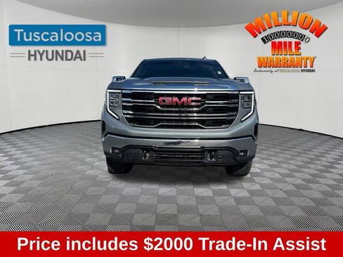Used 2024 GMC Sierra 1500 SLT w/ SLT Premium Package image 9