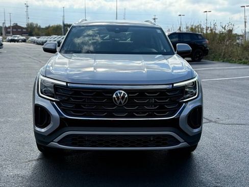 New 2026 Volkswagen Atlas Cross Sport SEL image 2
