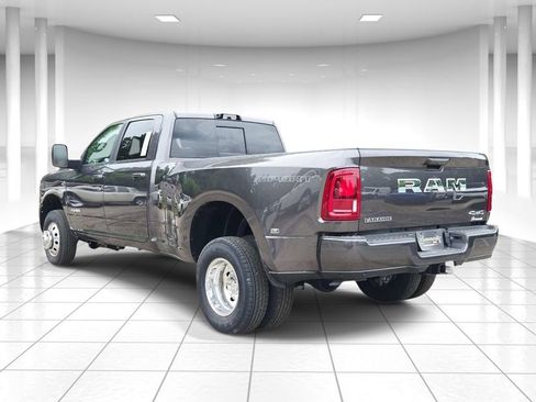 New 2026 RAM 3500 Laramie w/ Sport Appearance Package AWD/4WD image 5