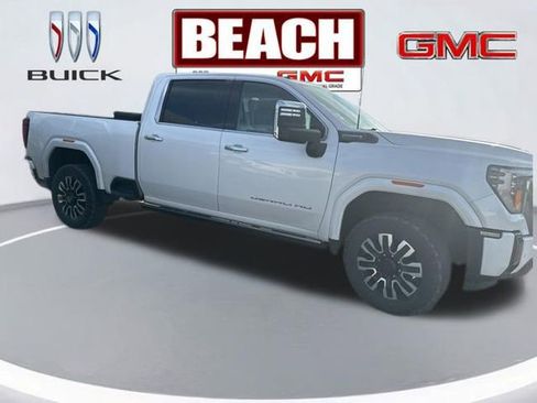 Used 2024 GMC Sierra 2500 Denali Ultimate w/ Max Trailering Package image 2