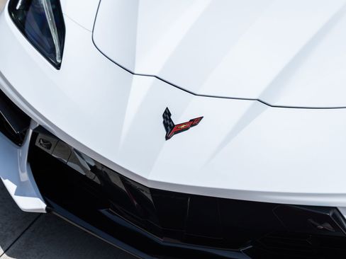 Used 2021 Chevrolet Corvette Stingray Preferred Cpe w/ 2LT RWD image 17
