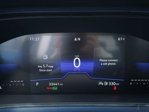 Used 2023 Volkswagen Taos SE w/ Panoramic Sunroof Package image 31