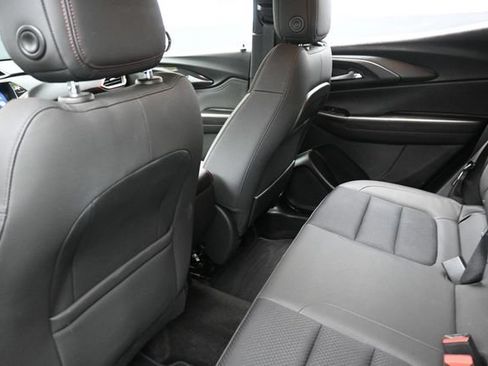 Used 2023 Chevrolet TrailBlazer RS w/ Convenience Package AWD/4WD image 24