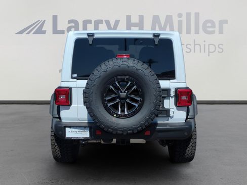 New 2026 Jeep Wrangler Unlimited Rubicon 392 image 4