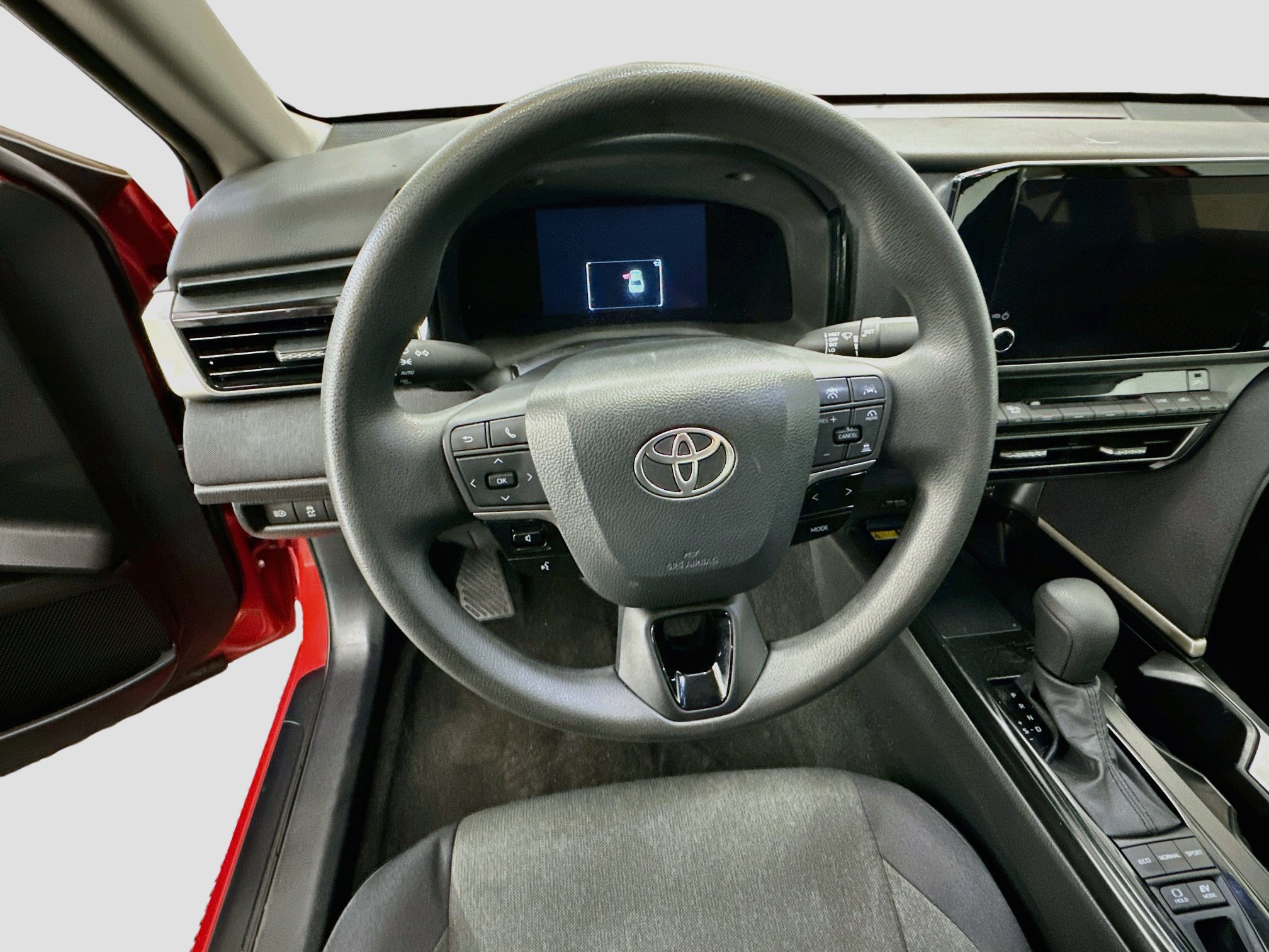 Used 2025 Toyota Camry LE FWD image 18